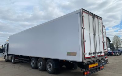 Полуприцеп изотермический МАЗ КУПАВА 930012