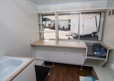 Торговый прицеп Купава 813211-10