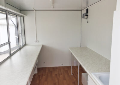 Торговый прицеп Купава 813210