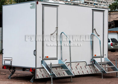 Прицеп туалет на две кабинки