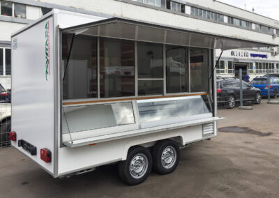 Торговый двухосный прицеп 813230 Х