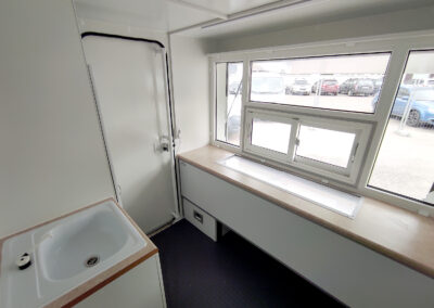 Автоприцеп торговый  813211-10 с холодильным оборудованием