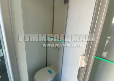 5 кабинок с отсеком для маломобильных групп населения