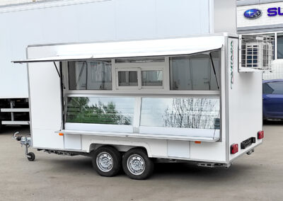 Автоприцеп торговый 813270 с короткой ставней