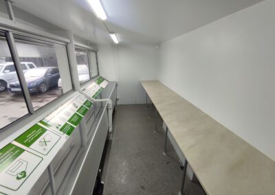 Автоприцеп торговый 813290 с холодильным оборудованием