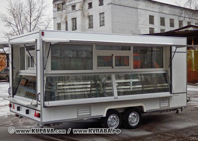 Автоприцеп торговый 813290 с угловой витриной