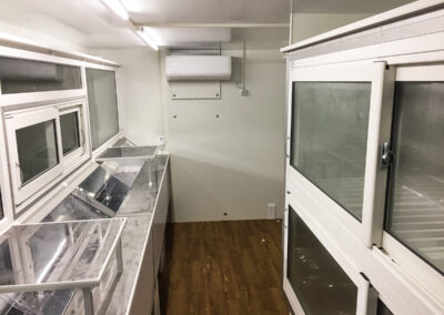 Автоприцеп торговый 813290 с холодильным оборудованием