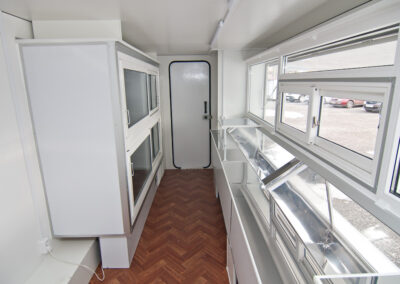 Автоприцеп торговый  813260 с холодильным оборудованием