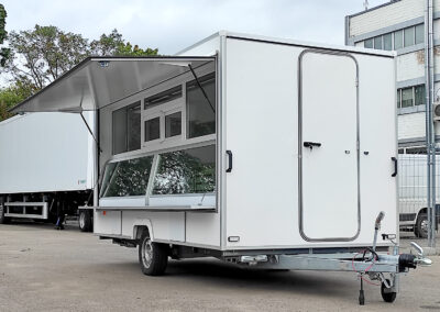 Автоприцеп торговый  813260 с холодильным оборудованием