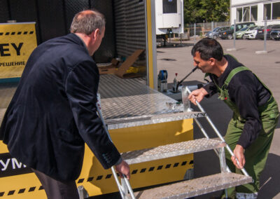 Прицеп специальный - Прицеп сцена