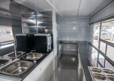 Кухня на колесах Vision 5.0м